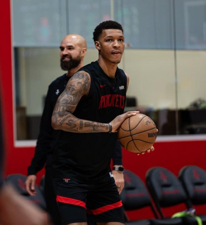 开云-4人仅得13分！火箭队2阵全面哑火，伊森再缺阵，引替补席连锁反应