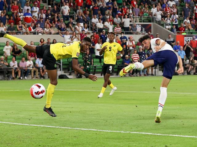 开云官网-拜仁在找莱万接班人?美国18岁中锋世预赛2场3球