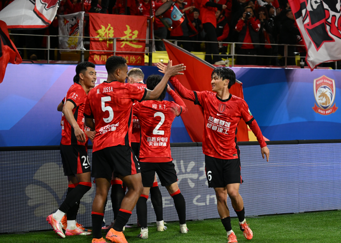 开云-成都蓉城1比0力克海牛，拿下两连胜！罗慕洛角球直接破门技惊四座