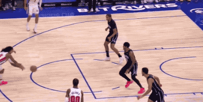 开云下载-突然被裁！5号秀毁了！当年那一滑铲啊|艾维|杰登-艾维|公牛|芝加哥公牛队|杰登·艾维_新浪体育_新浪新闻